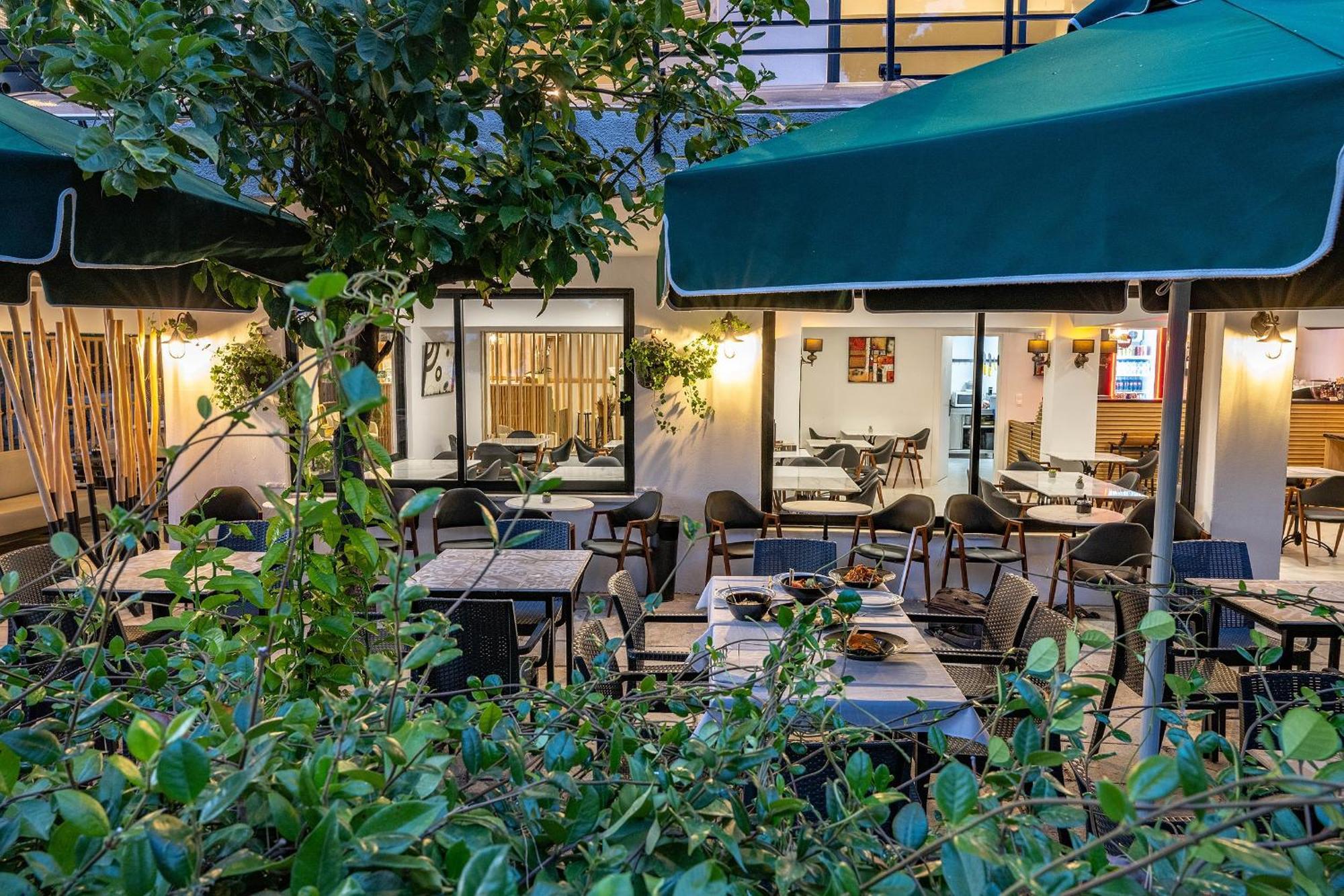 Genesis Hotel Loutraki  Bagian luar foto