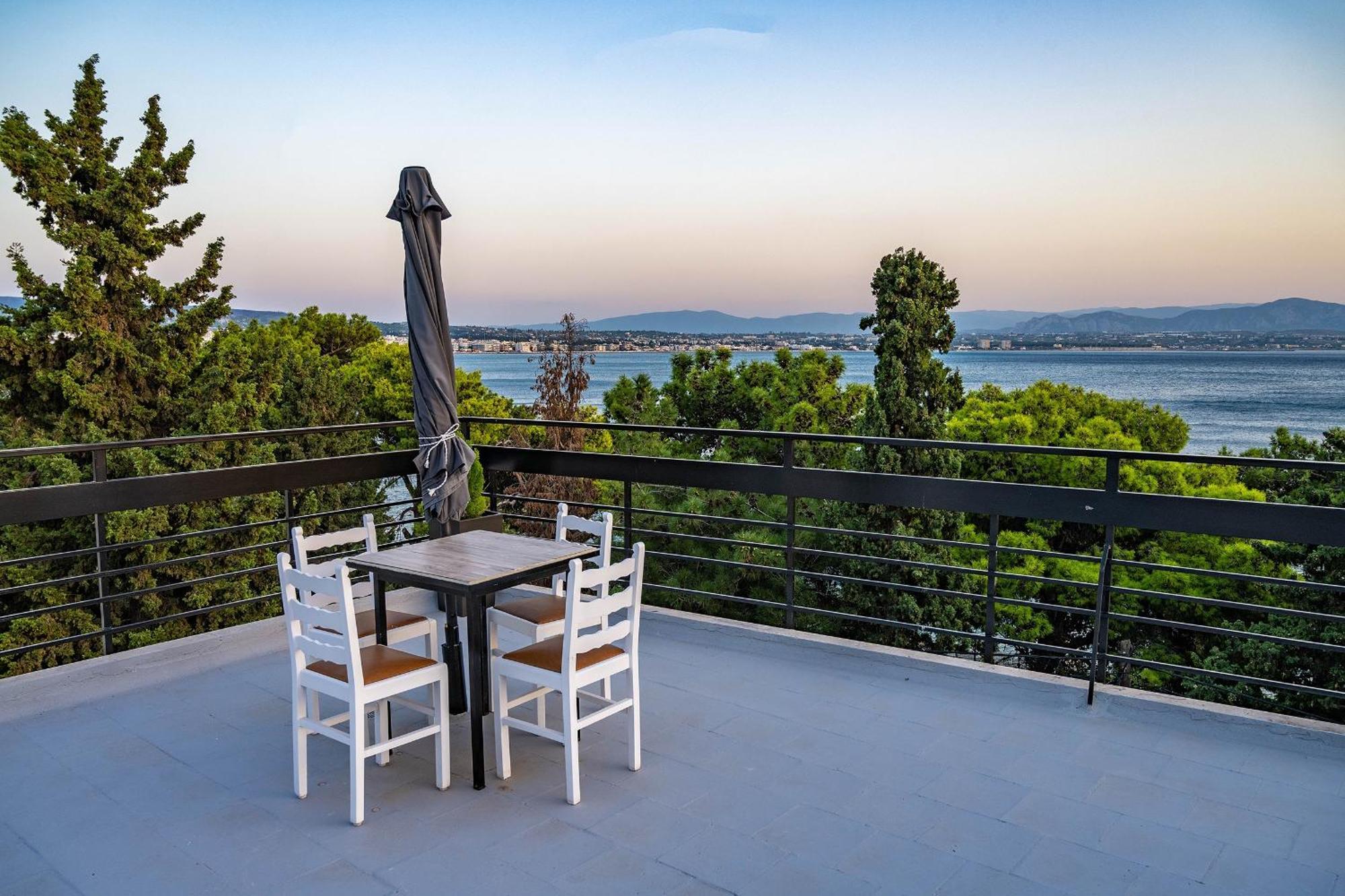 Genesis Hotel Loutraki  Bagian luar foto