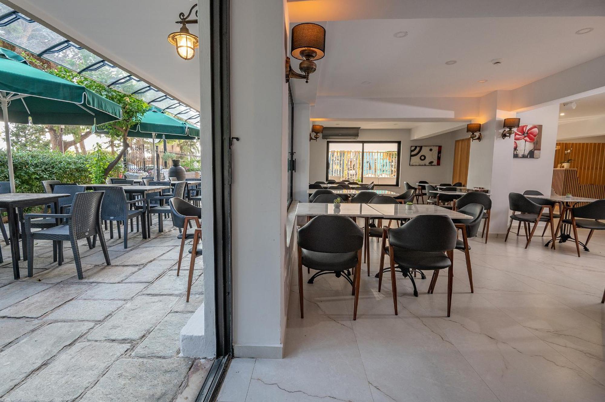 Genesis Hotel Loutraki  Bagian luar foto