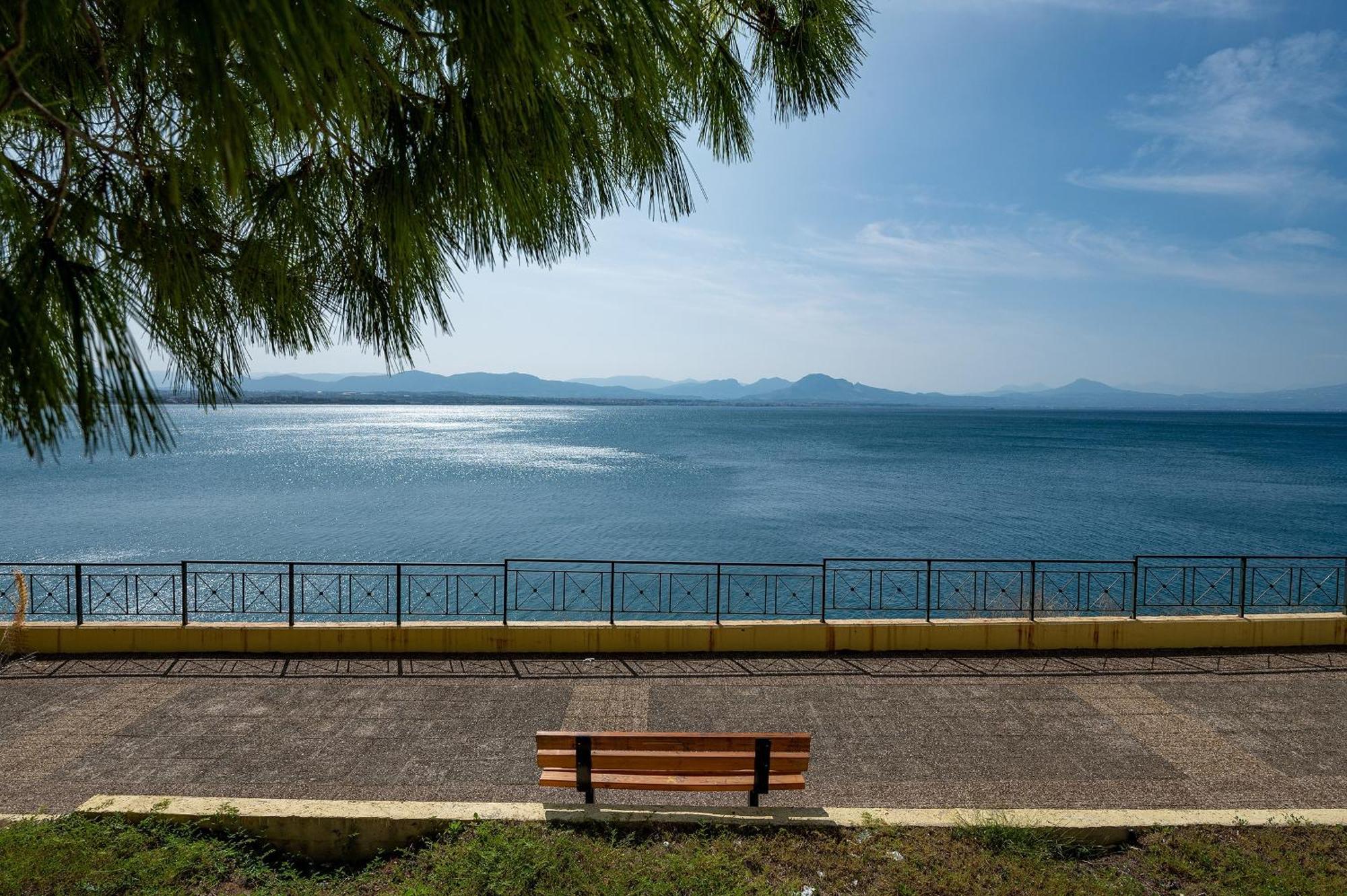 Genesis Hotel Loutraki  Bagian luar foto