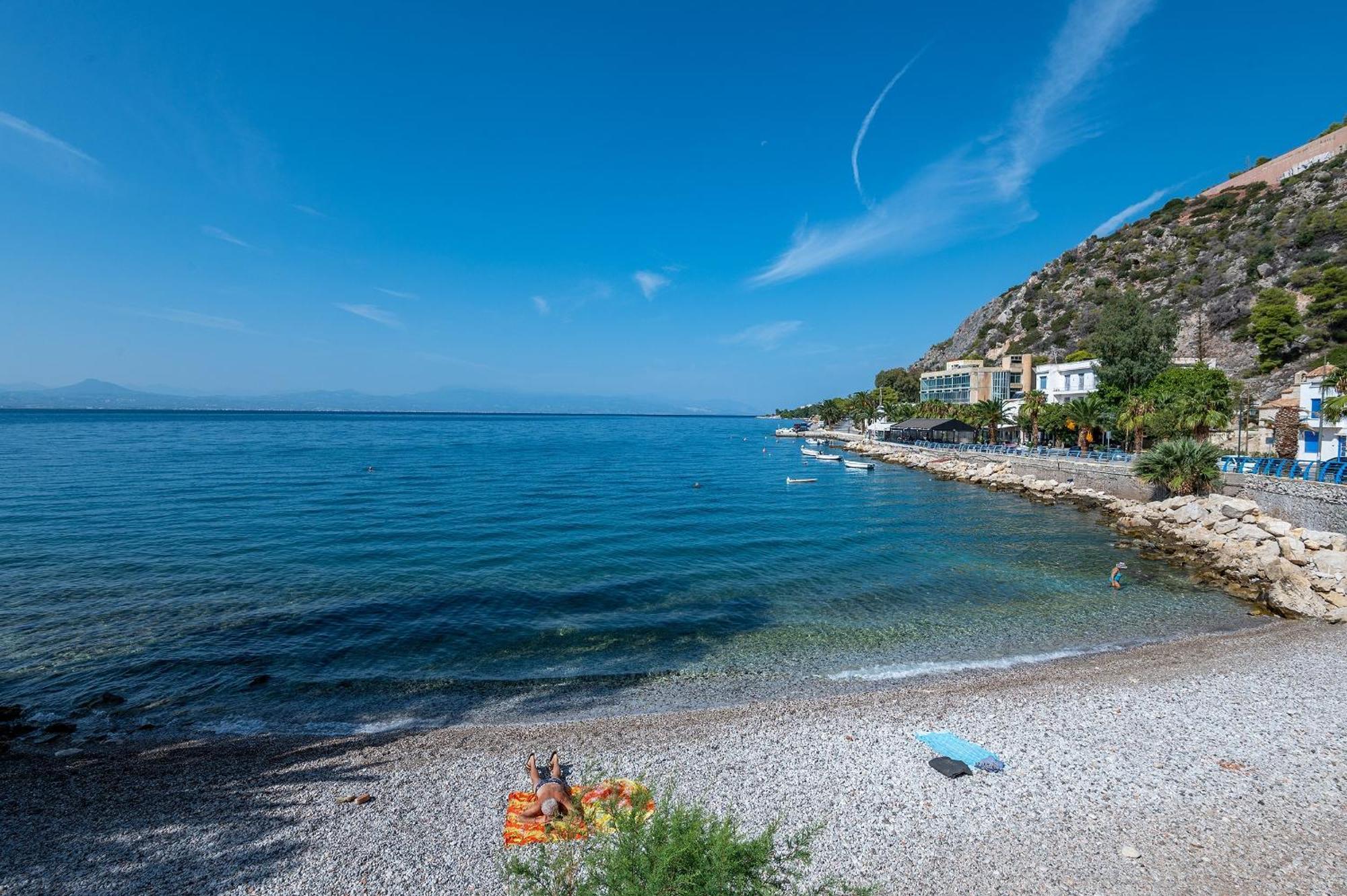 Genesis Hotel Loutraki  Bagian luar foto